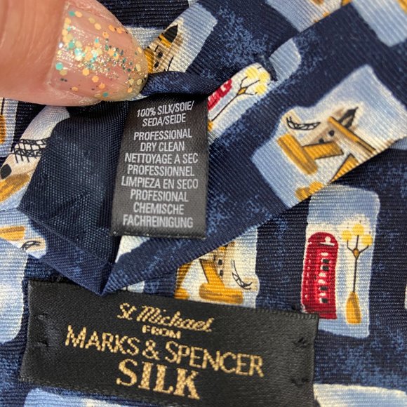 Vintage St Michael from Marks & Spencer silk Tie London Drawbridge Phone Booth - Picture 4 of 4